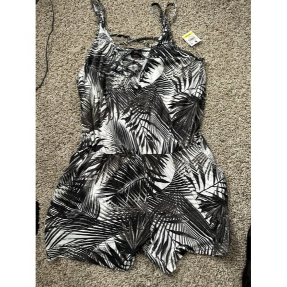 Material Girls Womens Black White Palms Trees Romper Pockets Size Medium Casual